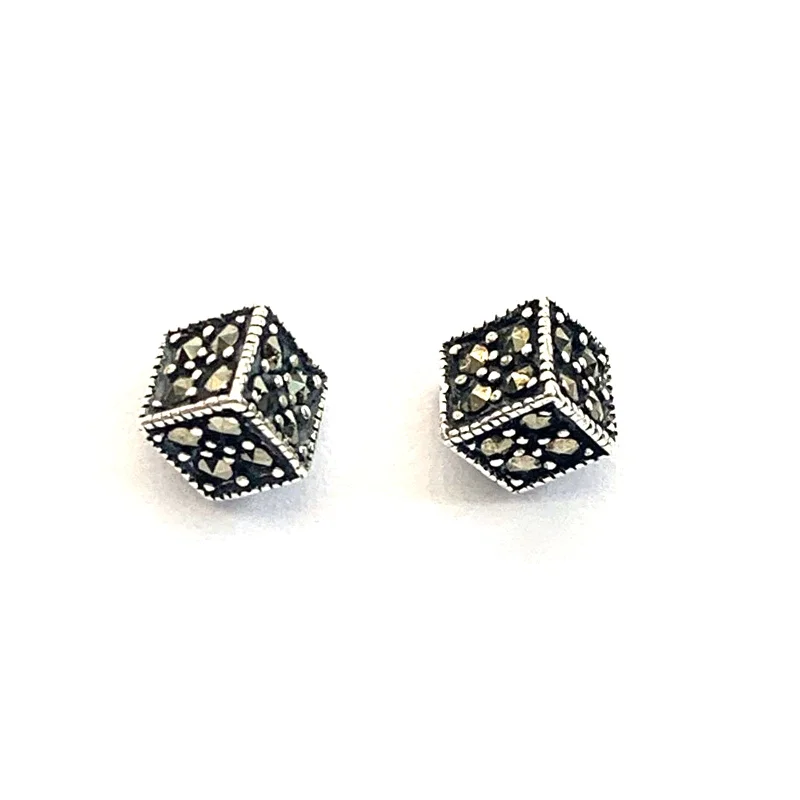 Cube silver studs earring with small marcasite