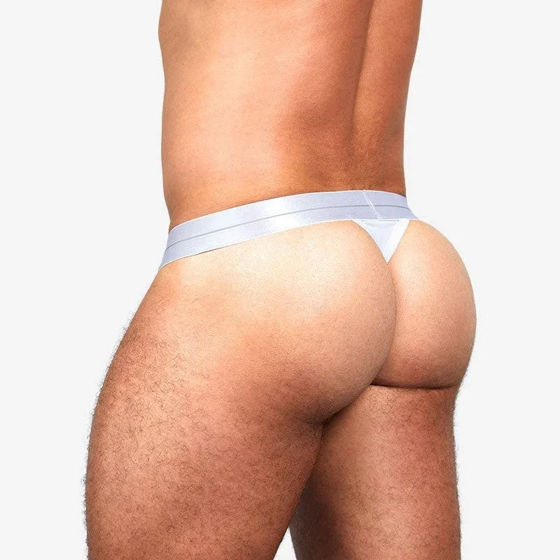 Teamm8 Icon thong modal white